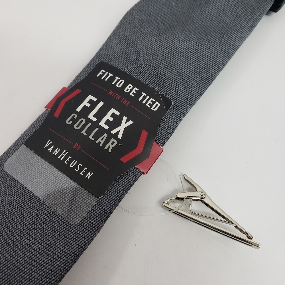 Van Heusen Flex Collar Neck Tie w Tie Clip NWT - Picture 4 of 4